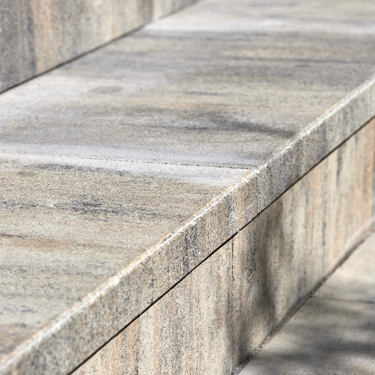 Sichtkanten- Platte geklebt