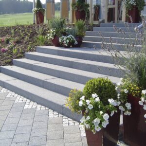 SICHTBETON BLOCKSTUFE